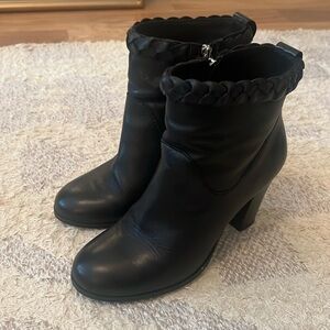 Paul & Joe Black ankle boot!